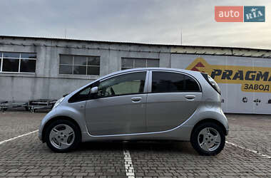 Хэтчбек Mitsubishi i-MiEV 2015 в 
