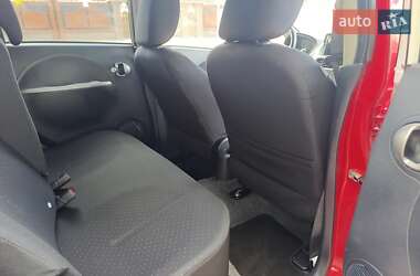 Хетчбек Mitsubishi i-MiEV 2011 в 