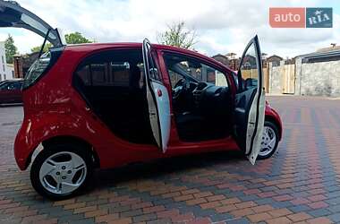 Хетчбек Mitsubishi i-MiEV 2011 в 