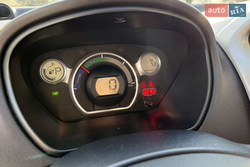 Хэтчбек Mitsubishi i-MiEV 2010 в Стрые