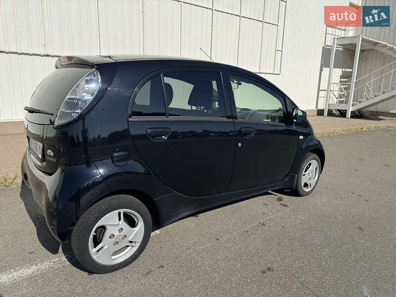 Хетчбек Mitsubishi i-MiEV 2015 в Києві