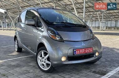 Хэтчбек Mitsubishi i-MiEV 2011 в 