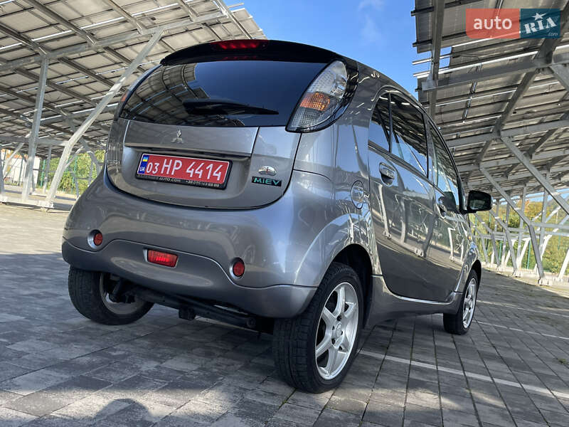 Хэтчбек Mitsubishi i-MiEV 2011 в Львове