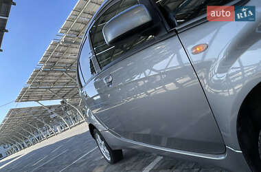 Хэтчбек Mitsubishi i-MiEV 2011 в 
