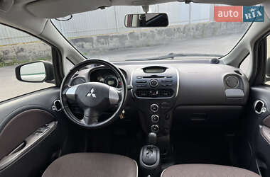 Хетчбек Mitsubishi i-MiEV 2015 в 