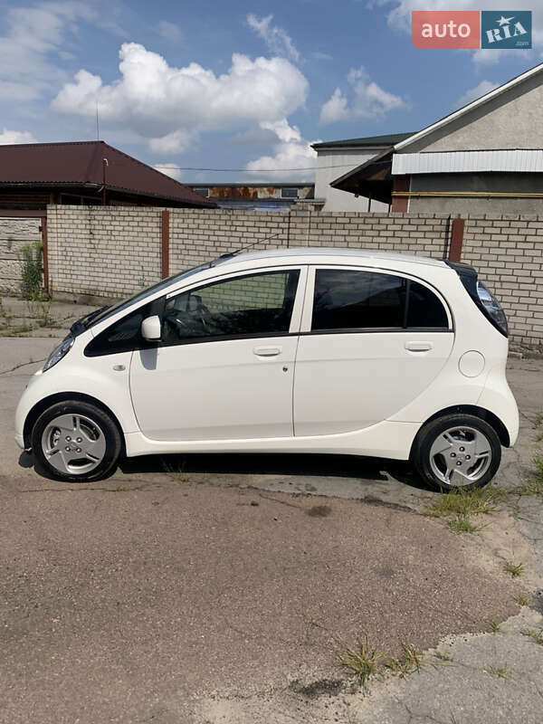 Хэтчбек Mitsubishi i-MiEV 2015 в Житомире фото 3 Хэтчбек Mitsubishi i-MiEV 2015 в Житомире