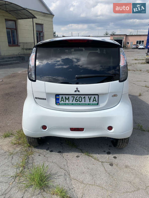 Хэтчбек Mitsubishi i-MiEV 2015 в Житомире фото 6 Хэтчбек Mitsubishi i-MiEV 2015 в Житомире