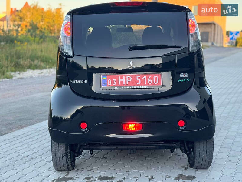 Хэтчбек Mitsubishi i-MiEV 2012 в Львове