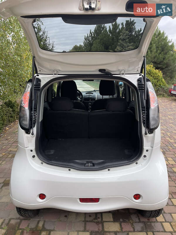 Хэтчбек Mitsubishi i-MiEV 2015 в Днепре