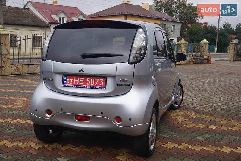Хэтчбек Mitsubishi i-MiEV 2014 в Самборе