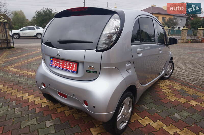 Хэтчбек Mitsubishi i-MiEV 2014 в Самборе