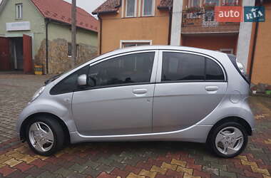 Хэтчбек Mitsubishi i-MiEV 2014 в 