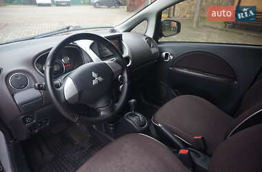 Хэтчбек Mitsubishi i-MiEV 2014 в 