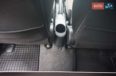 Хэтчбек Mitsubishi i-MiEV 2014 в 