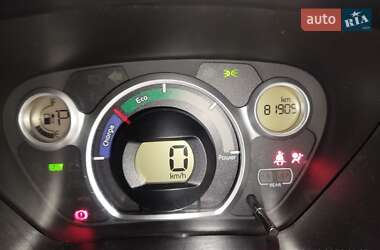 Хэтчбек Mitsubishi i-MiEV 2013 в 