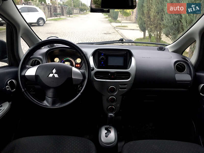 Хэтчбек Mitsubishi i-MiEV 2011 в Львове