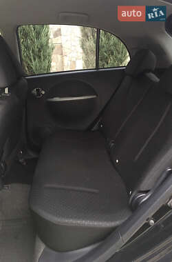 Хэтчбек Mitsubishi i-MiEV 2011 в 