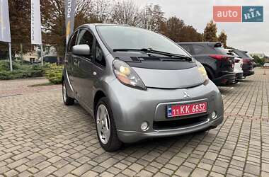 Хэтчбек Mitsubishi i-MiEV 2011 в 