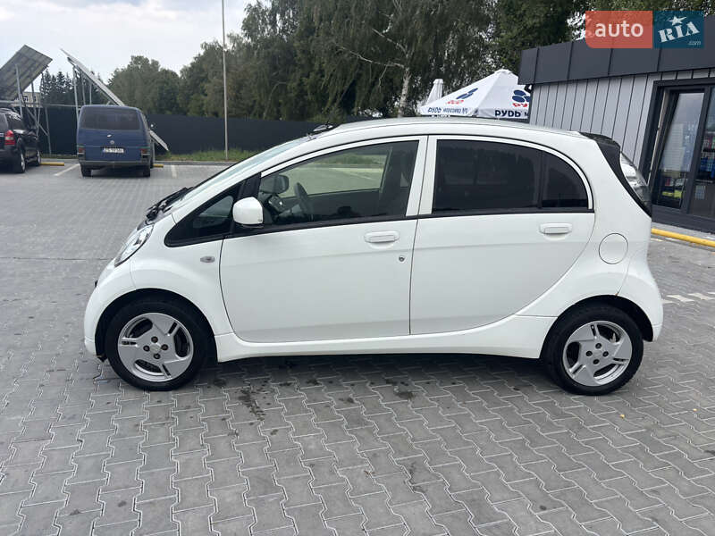 Хэтчбек Mitsubishi i-MiEV 2013 в Владимире