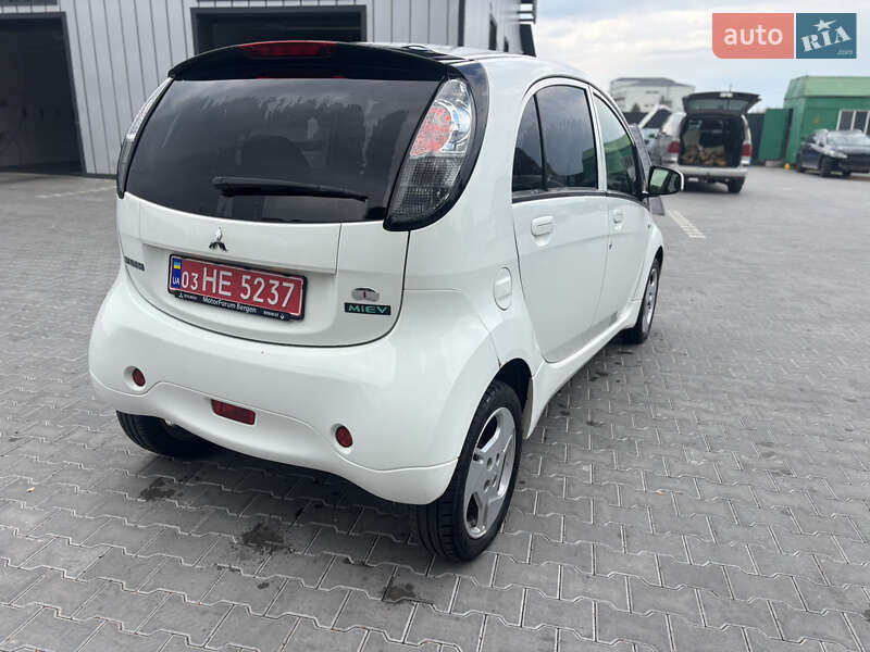Хэтчбек Mitsubishi i-MiEV 2013 в Владимире