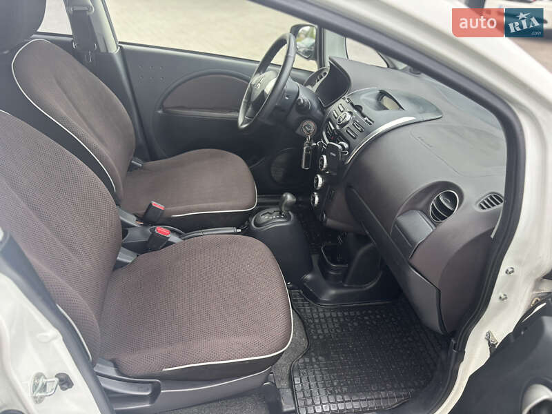 Хэтчбек Mitsubishi i-MiEV 2013 в Владимире