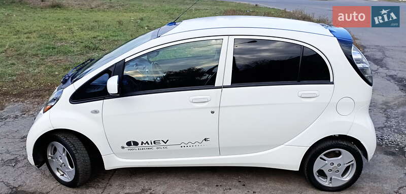 Хэтчбек Mitsubishi i-MiEV 2014 в Павлограде