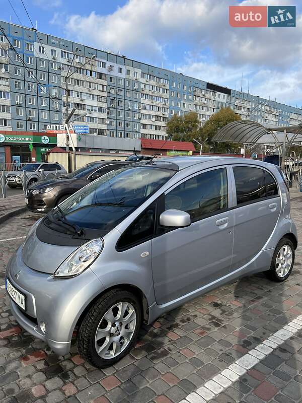 Хетчбек Mitsubishi i-MiEV 2016 в Дніпрі фото 2 Хетчбек Mitsubishi i-MiEV 2016 в Дніпрі