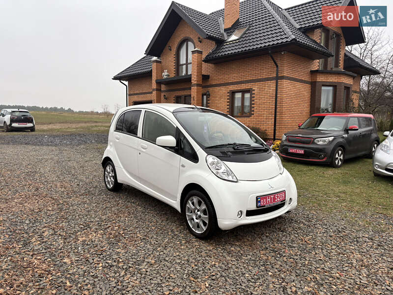 Хэтчбек Mitsubishi i-MiEV 2014 в Луцке