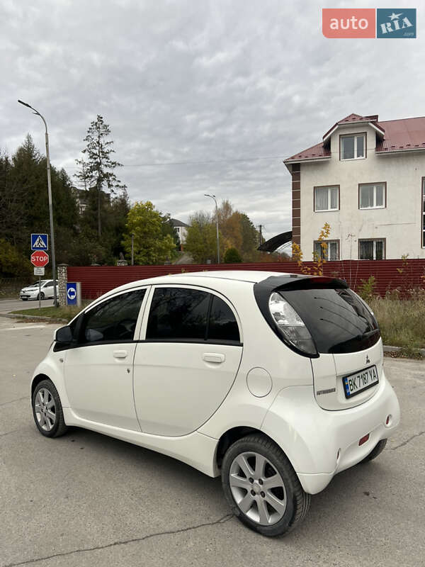 Хэтчбек Mitsubishi i-MiEV 2011 в Кременце фото 4 Хэтчбек Mitsubishi i-MiEV 2011 в Кременце
