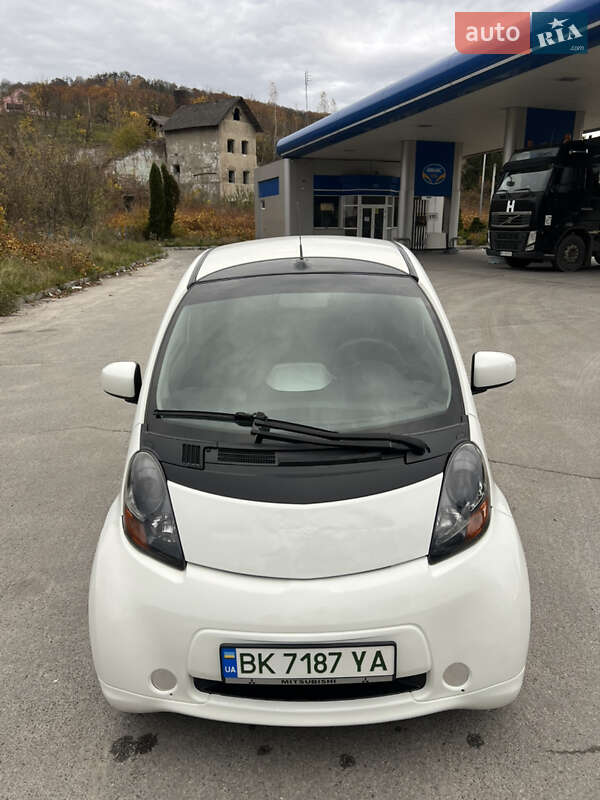 Хэтчбек Mitsubishi i-MiEV 2011 в Кременце фото 10 Хэтчбек Mitsubishi i-MiEV 2011 в Кременце