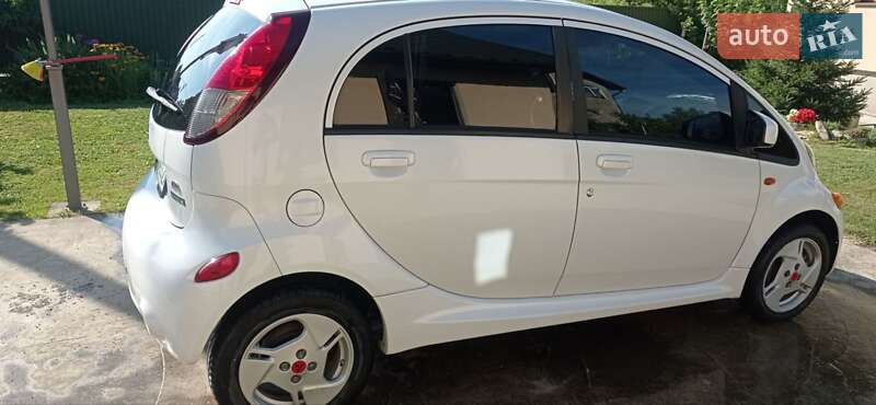 Хэтчбек Mitsubishi i-MiEV 2012 в Черновцах фото 12 Хэтчбек Mitsubishi i-MiEV 2012 в Черновцах