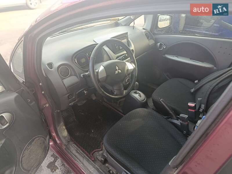 Хэтчбек Mitsubishi i-MiEV 2011 в Кривом Роге фото 5 Хэтчбек Mitsubishi i-MiEV 2011 в Кривом Роге