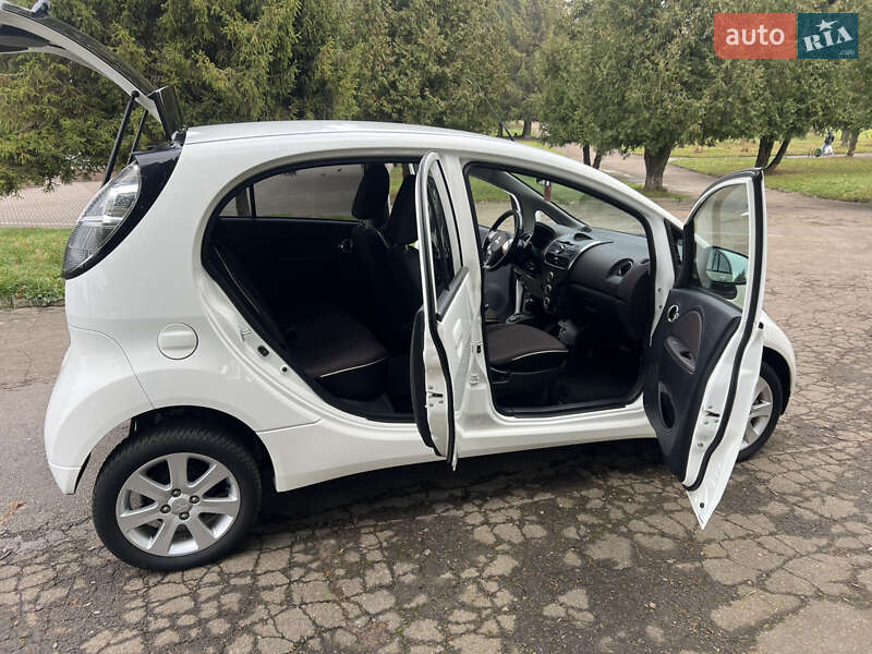 Хэтчбек Mitsubishi i-MiEV 2013 в Ровно фото 17 Хэтчбек Mitsubishi i-MiEV 2013 в Ровно