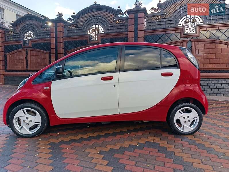 Хэтчбек Mitsubishi i-MiEV 2011 в Звягеле фото 9 Хэтчбек Mitsubishi i-MiEV 2011 в Звягеле