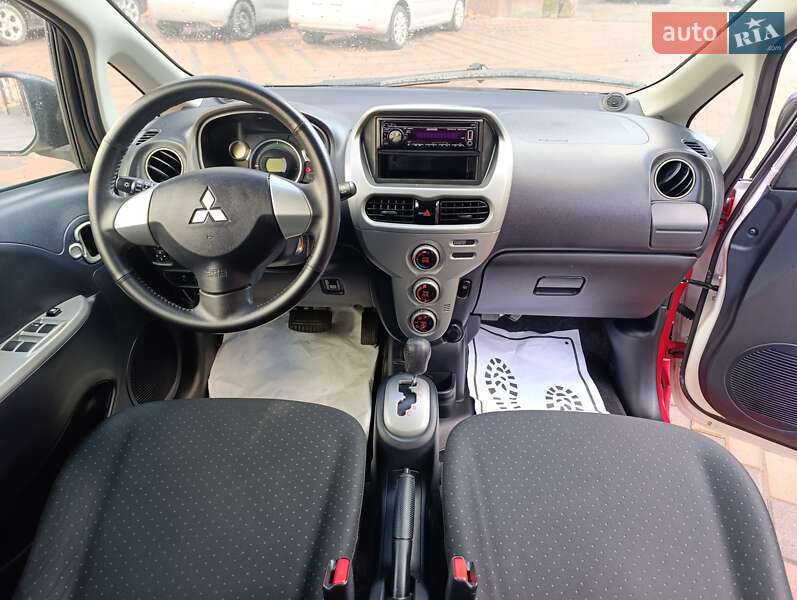 Хетчбек Mitsubishi i-MiEV 2011 в Звягелі