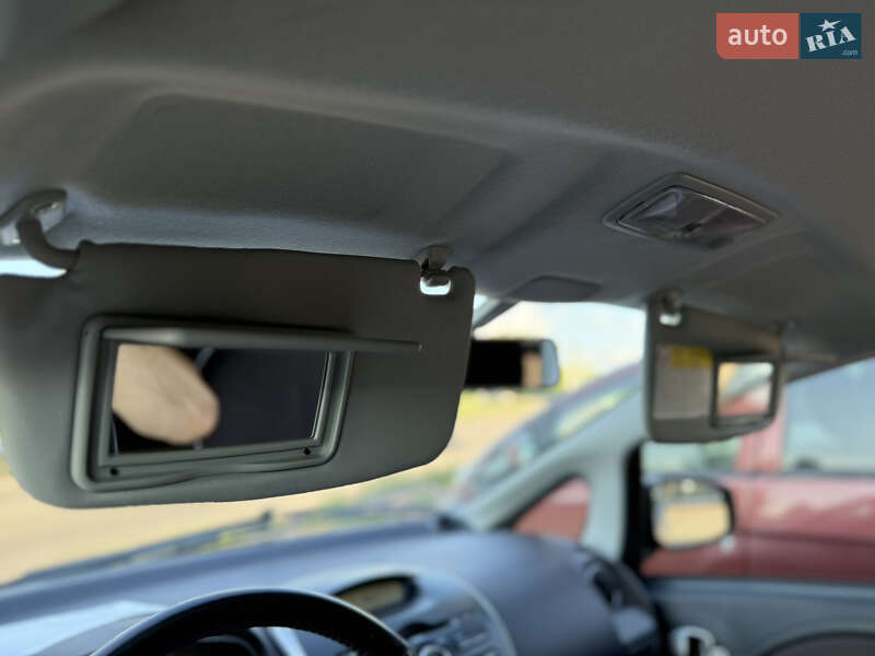 Хэтчбек Mitsubishi i-MiEV 2014 в Житомире