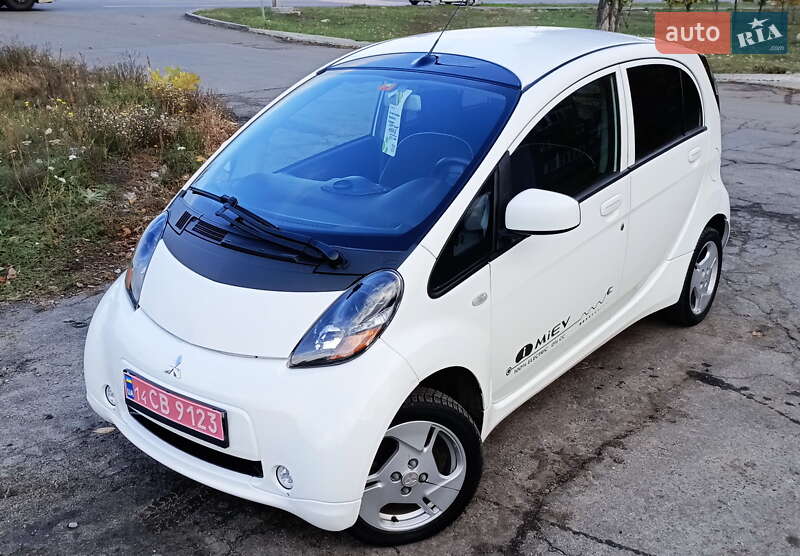 Mitsubishi i-MiEV 2014 Mitsubishi i-MiEV 2014