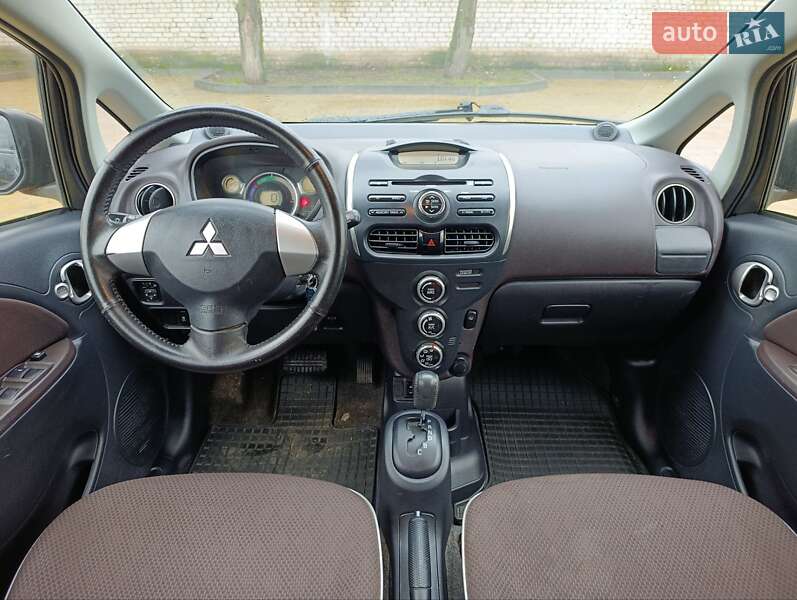 Хэтчбек Mitsubishi i-MiEV 2015 в Кременчуге фото 14 Хэтчбек Mitsubishi i-MiEV 2015 в Кременчуге