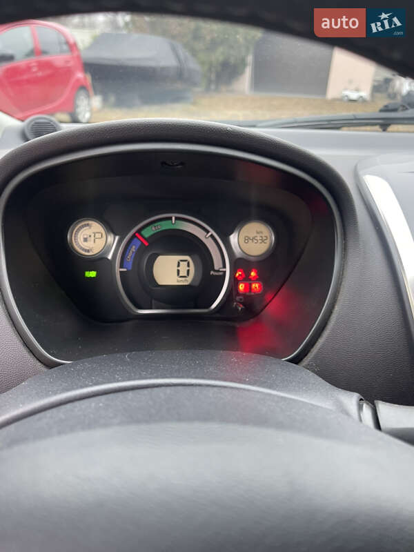 Хэтчбек Mitsubishi i-MiEV 2015 в Днепре