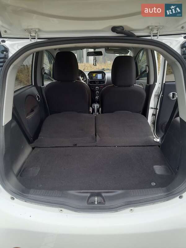 Хэтчбек Mitsubishi i-MiEV 2012 в Львове