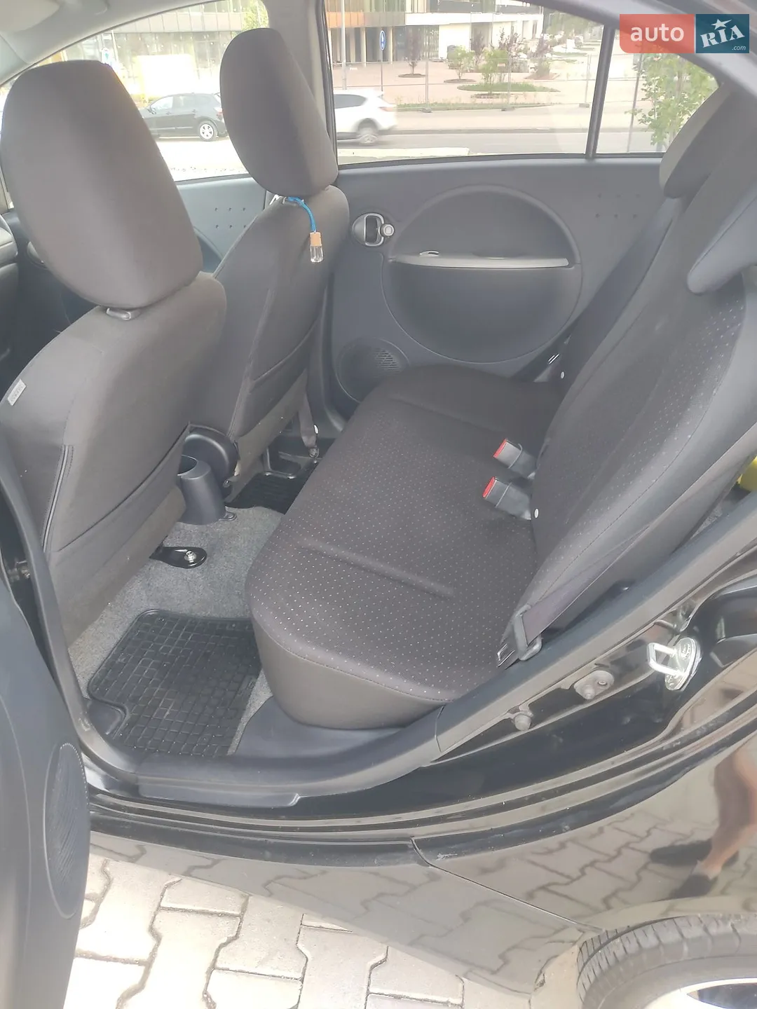 2011 Mitsubishi i-MiEV - мініатюра 15