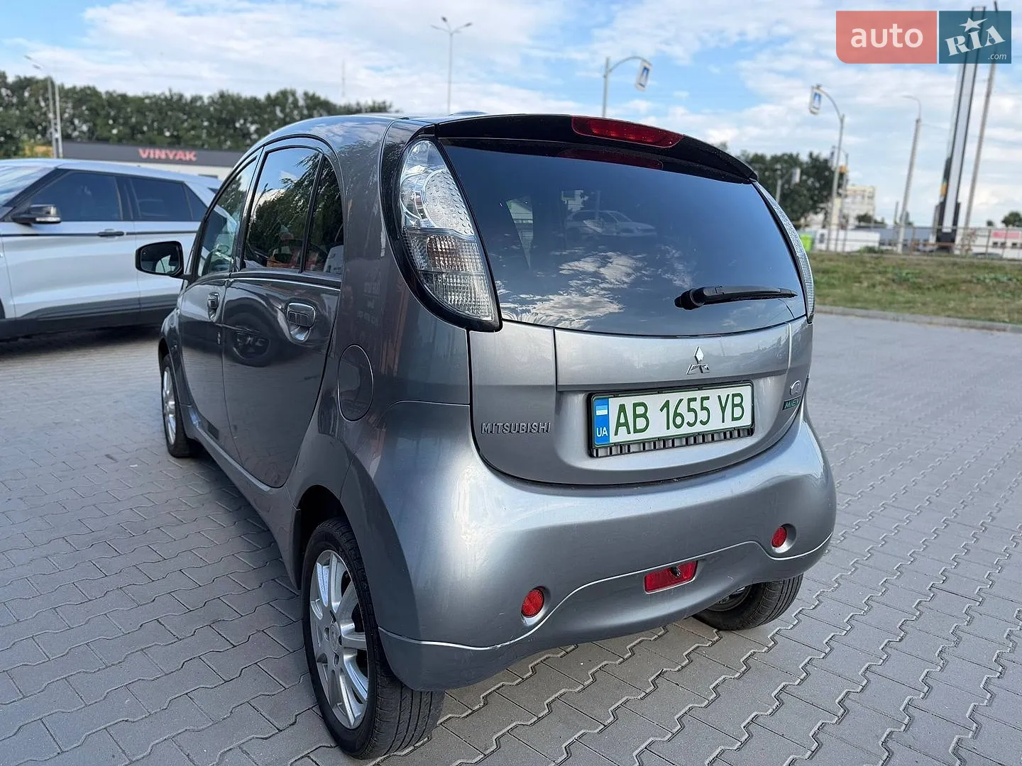 2010 Mitsubishi i-MiEV - мініатюра 5