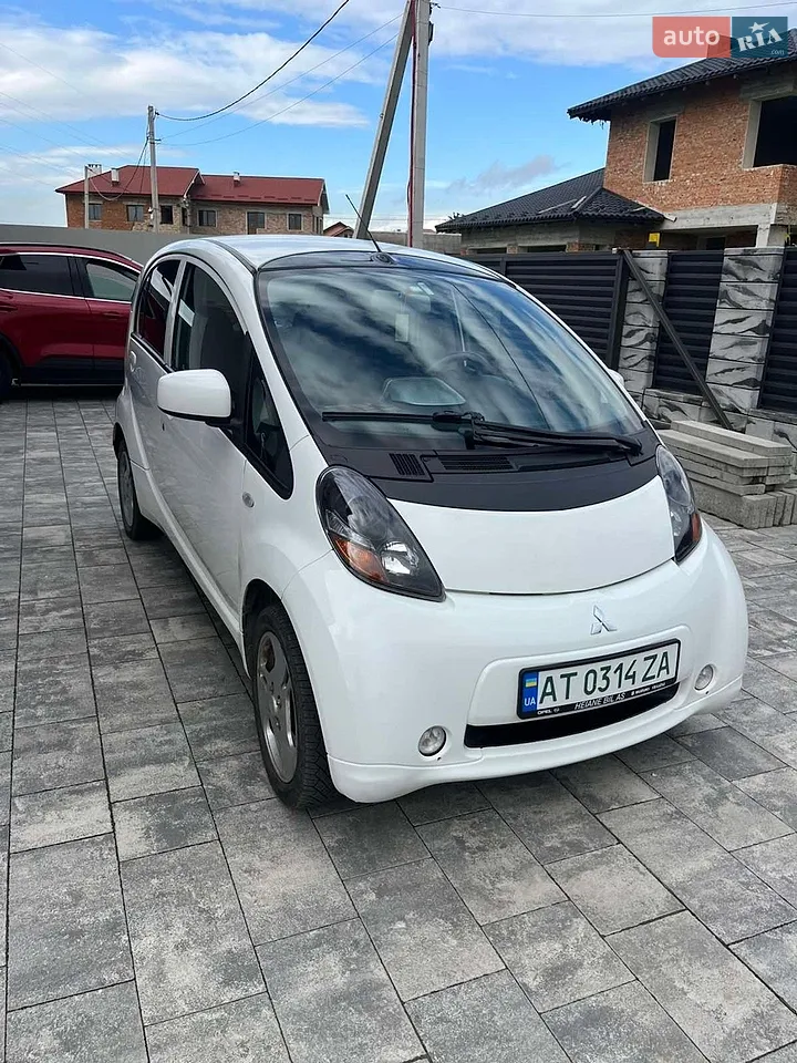 2011 Mitsubishi i-MiEV - мініатюра 32