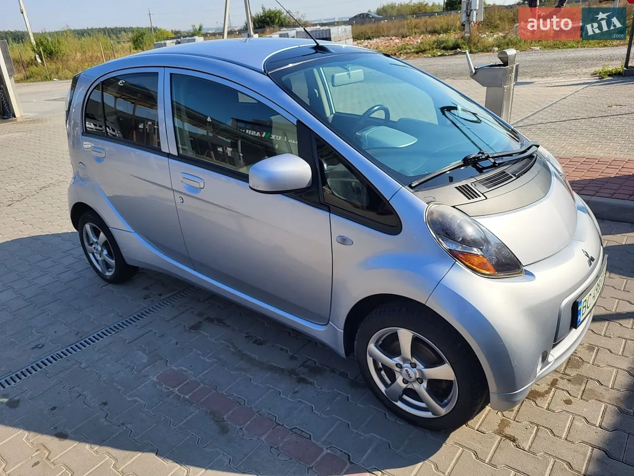 2011 Mitsubishi i-MiEV - мініатюра 14