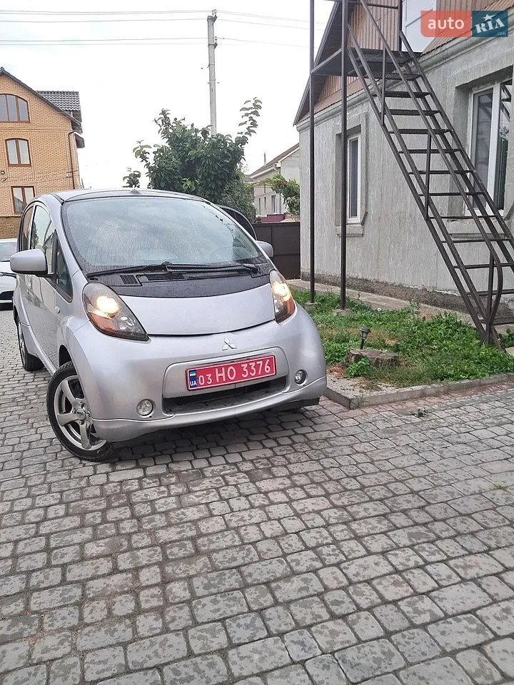 2011 Mitsubishi i-MiEV - мініатюра 22