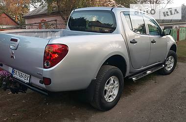 Пікап Mitsubishi L 200 2012 в Кам'янці