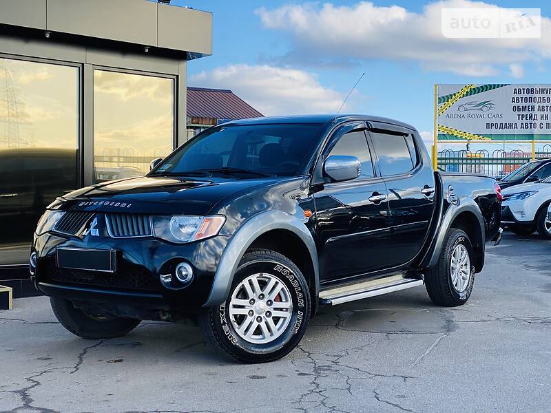Позашляховик / Кросовер Mitsubishi L 200 2008 в 