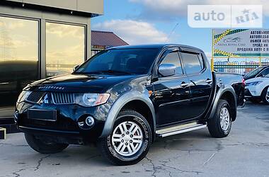 Позашляховик / Кросовер Mitsubishi L 200 2008 в 