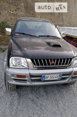 Внедорожник / Кроссовер Mitsubishi L 200 2005 в Тернополе