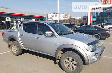 Пикап Mitsubishi L 200 2010 в Харькове